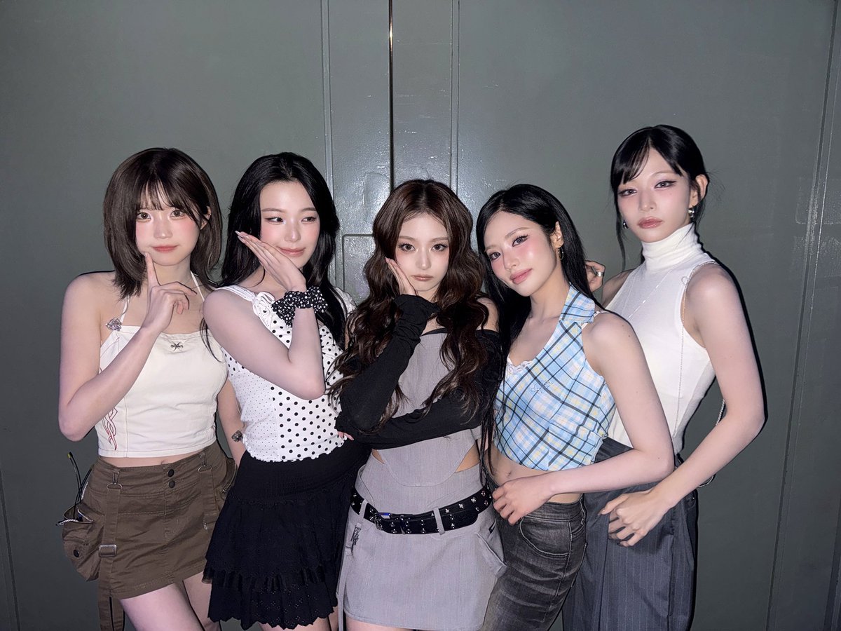Recent activity shot of fromis (9)