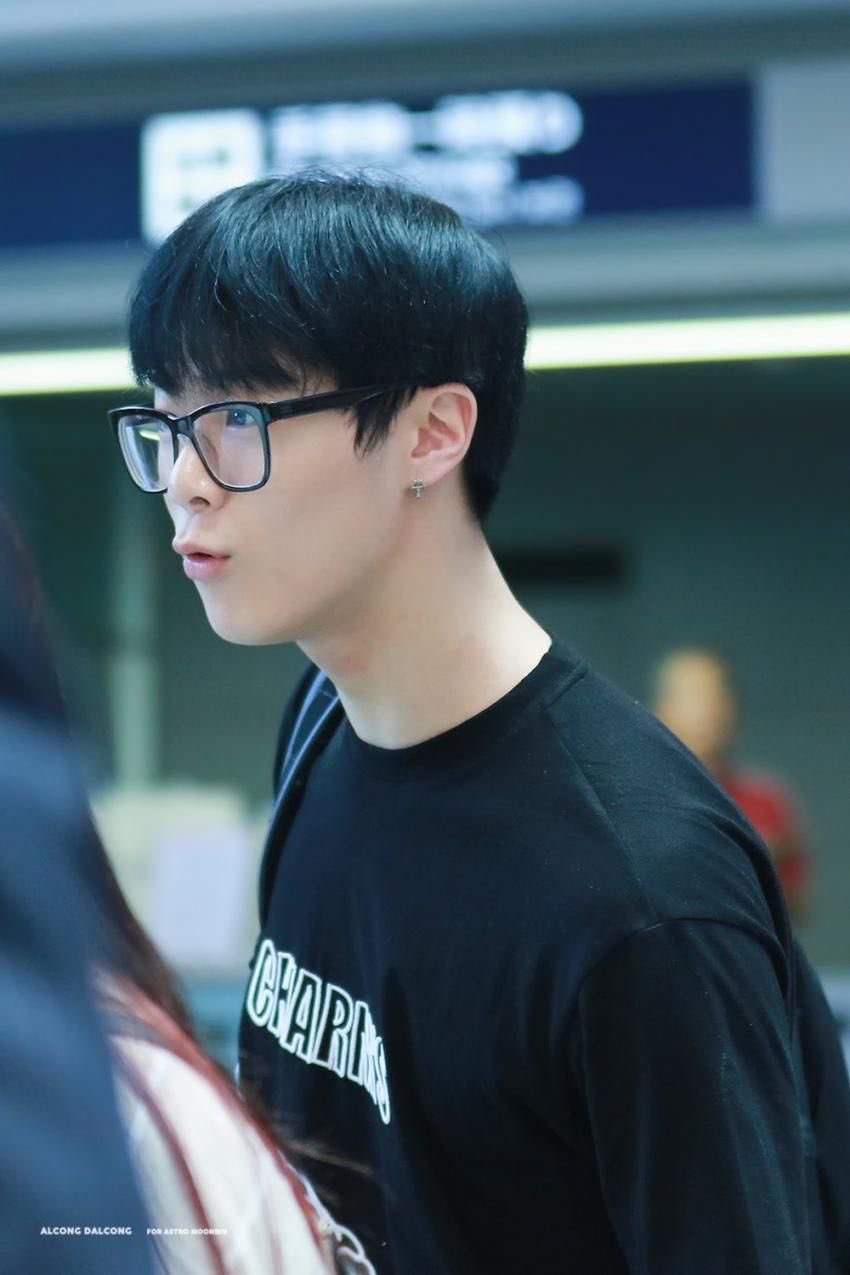 A moment captured by Moonbin (ASTRO)'s fan