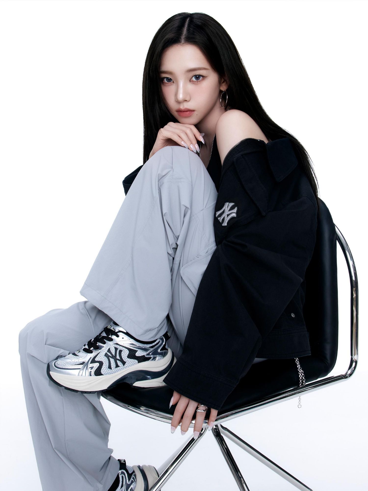 Latest photo of Karina (aespa)