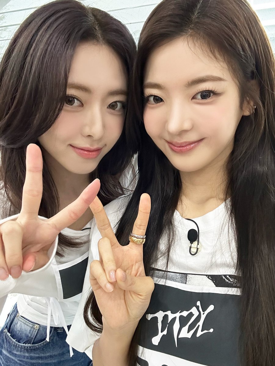 ITZY的最新活动照片