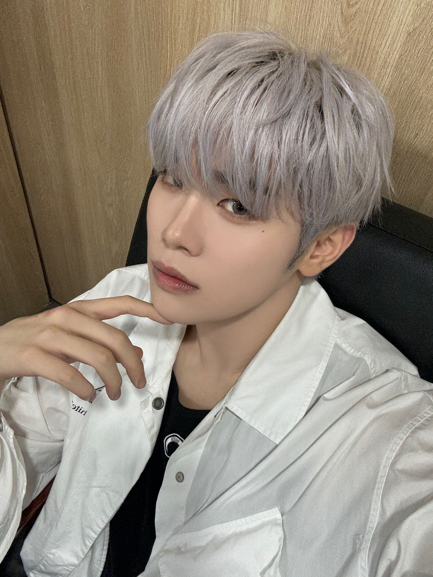 Recent activity shot of Kim Taerae (ZEROBASEONE)