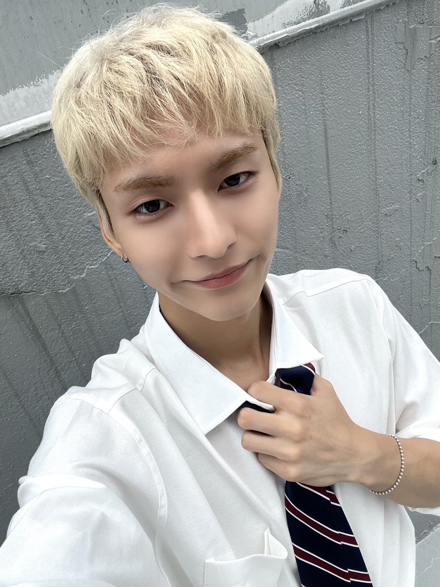 Latest photo of Xdinary Heroes