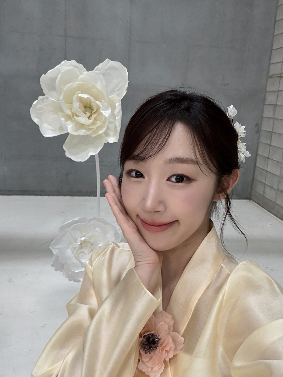 Recent activity shot of WJSN