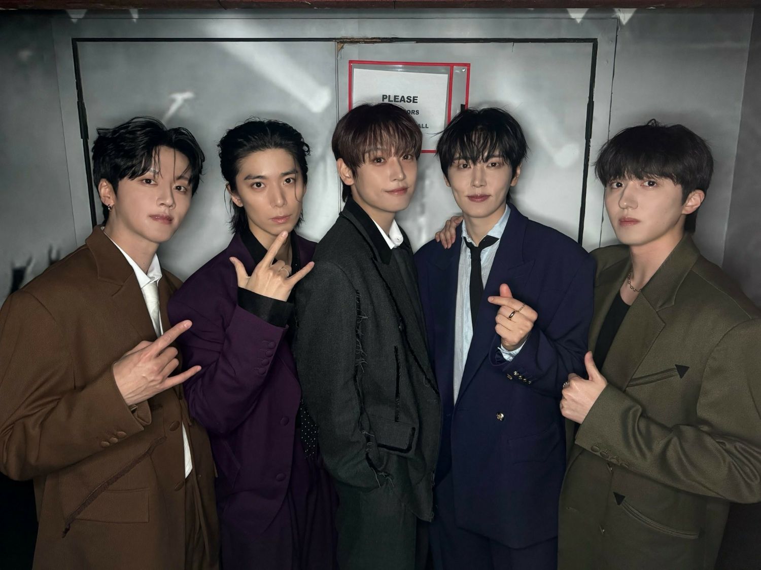 Latest photo of Chani (SF9)