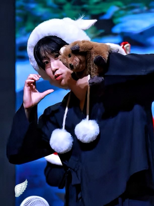 A moment captured by HAN (Stray Kids)'s fan