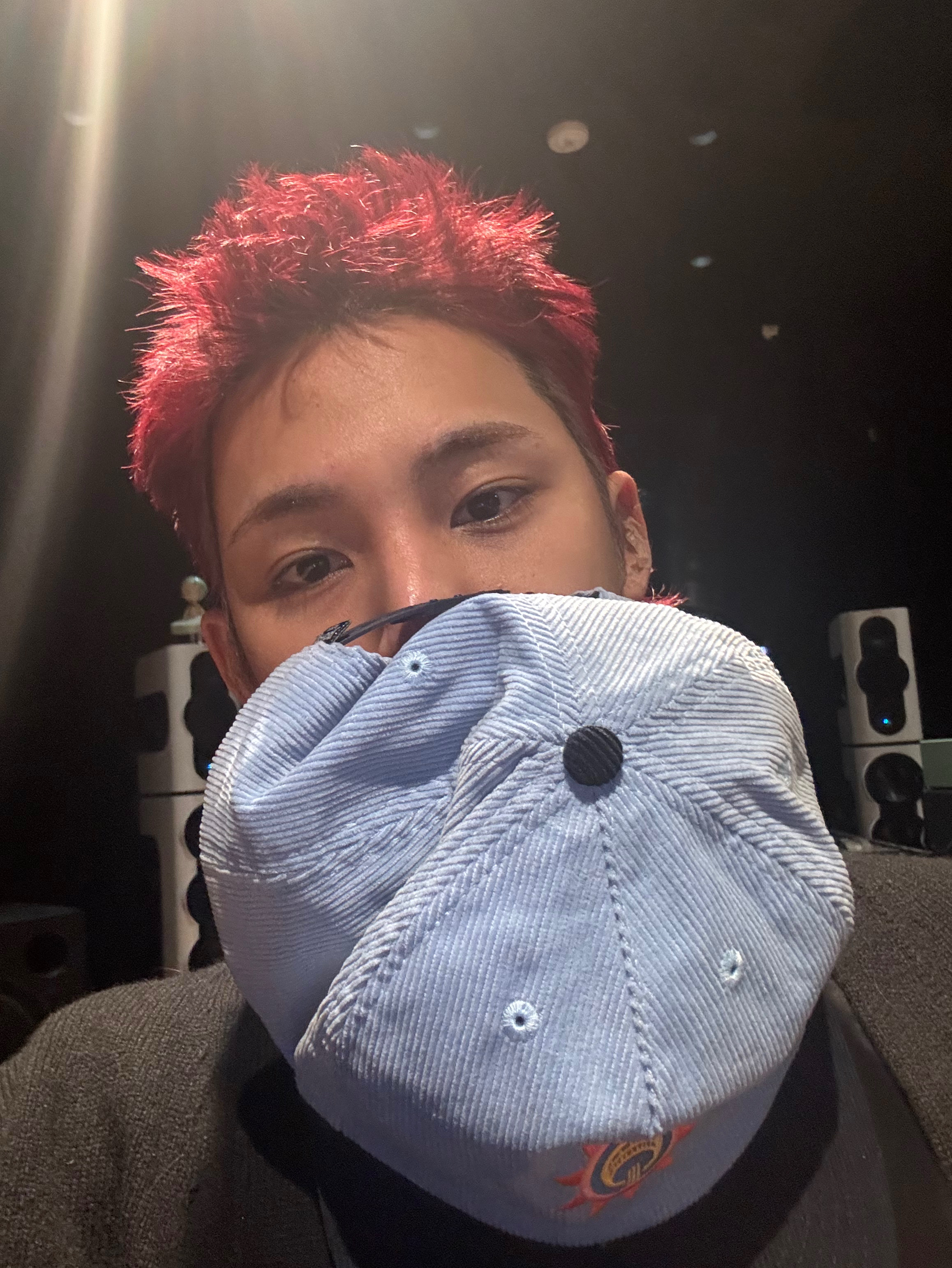 A moment captured by Mingyu (SEVENTEEN)'s fan