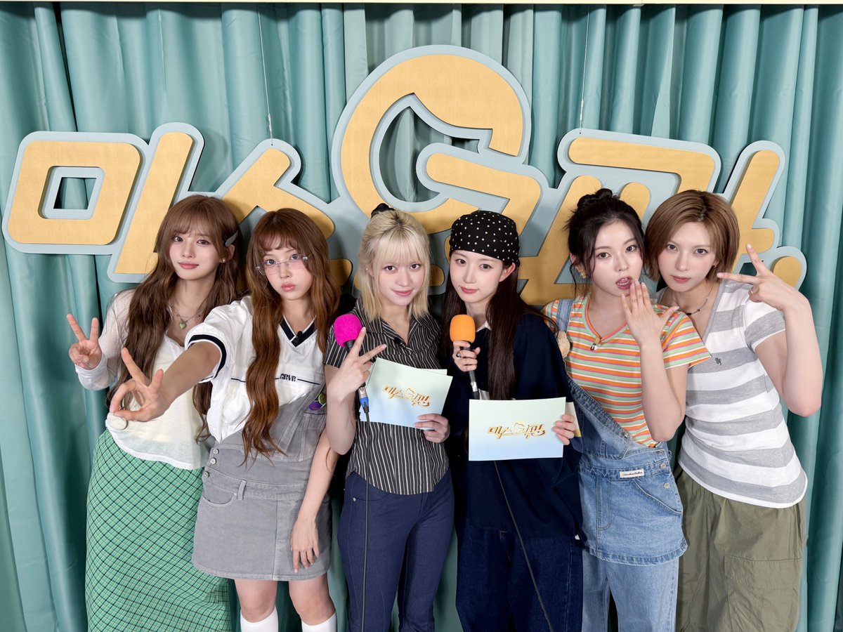 A moment captured by NMIXX's fan