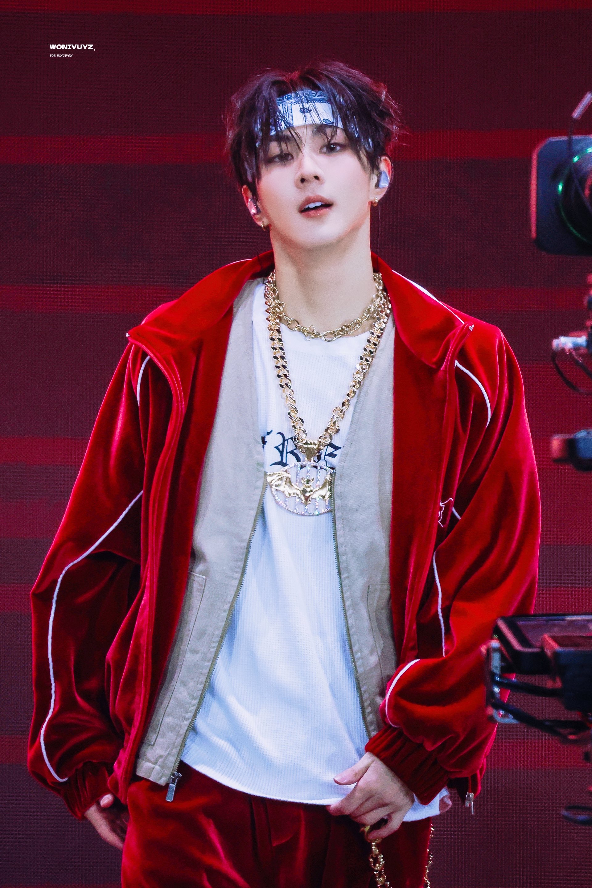 Latest photo of Jungwon (ENHYPEN)