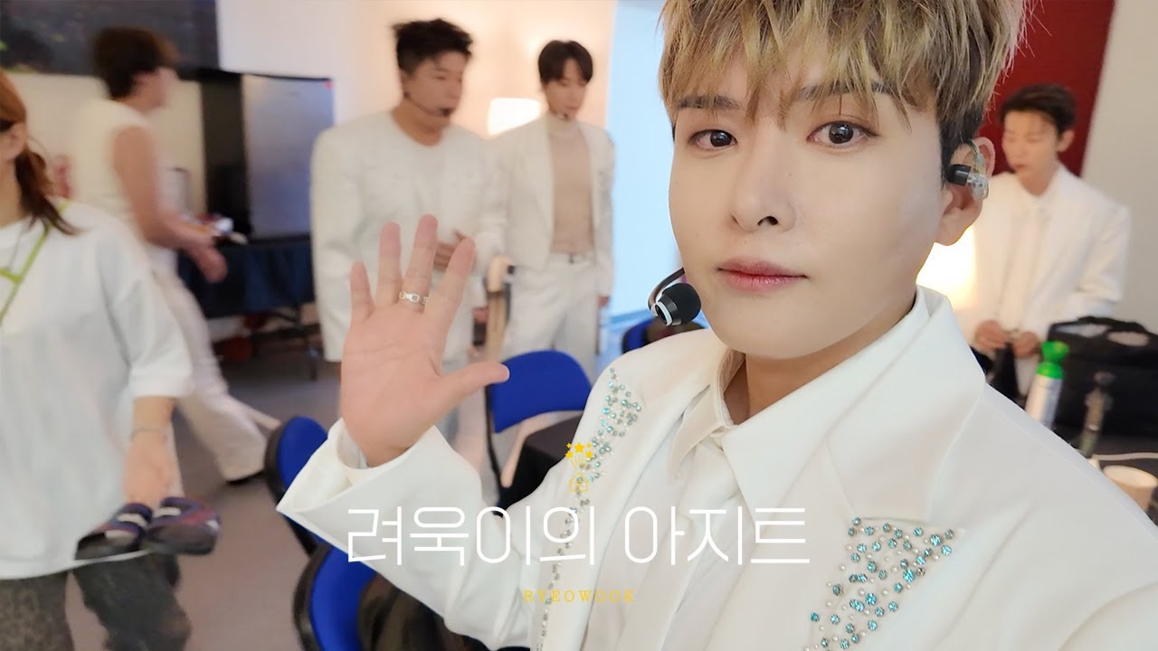 A moment captured by Ryeowook (Super Junior)'s fan
