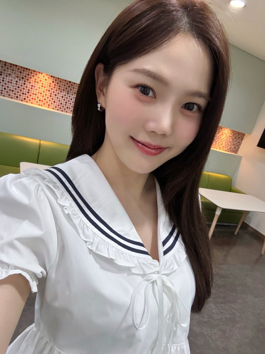 Recent activity shot of OH MY GIRL