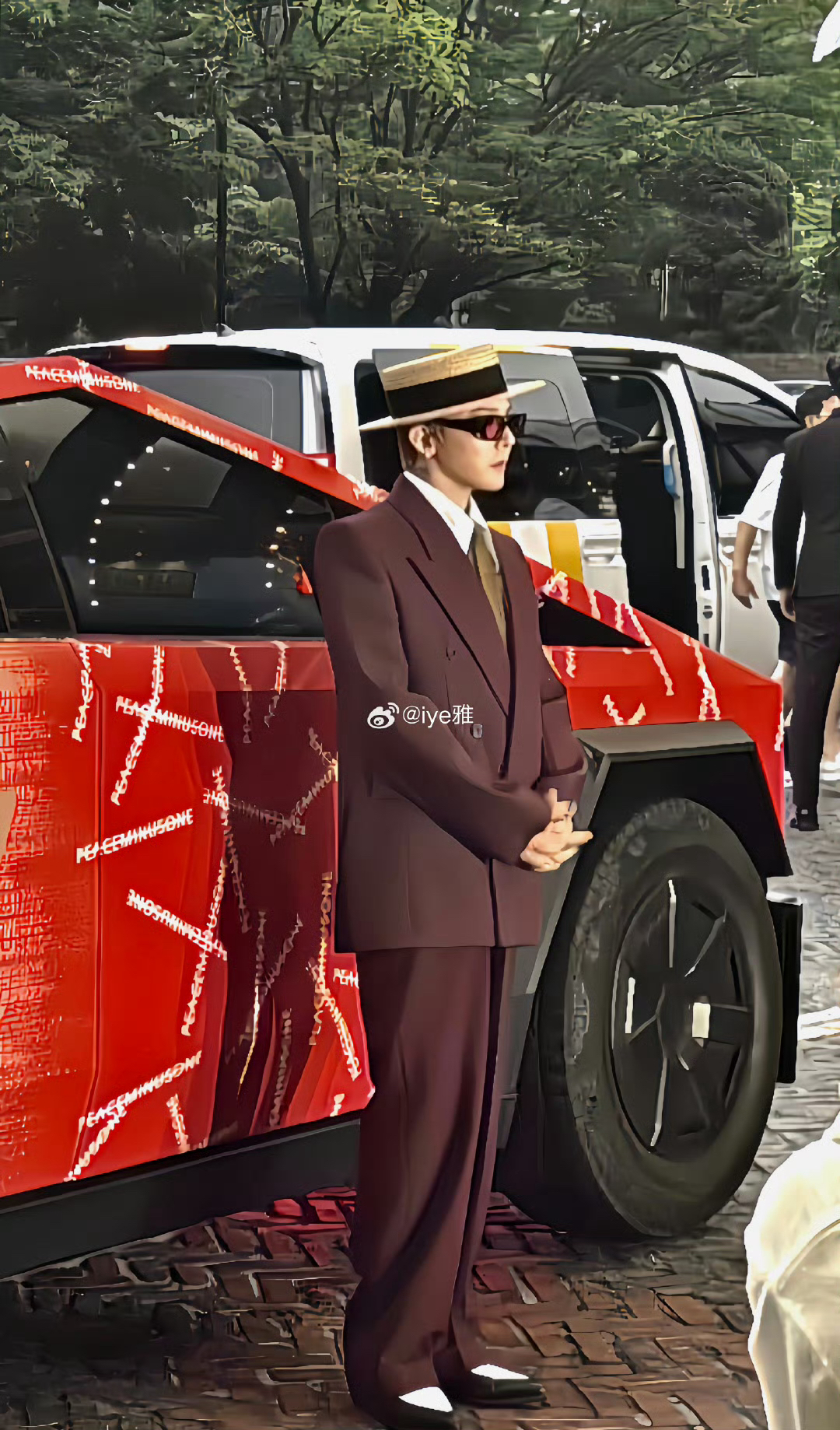Latest photo of G-DRAGON (BIGBANG)