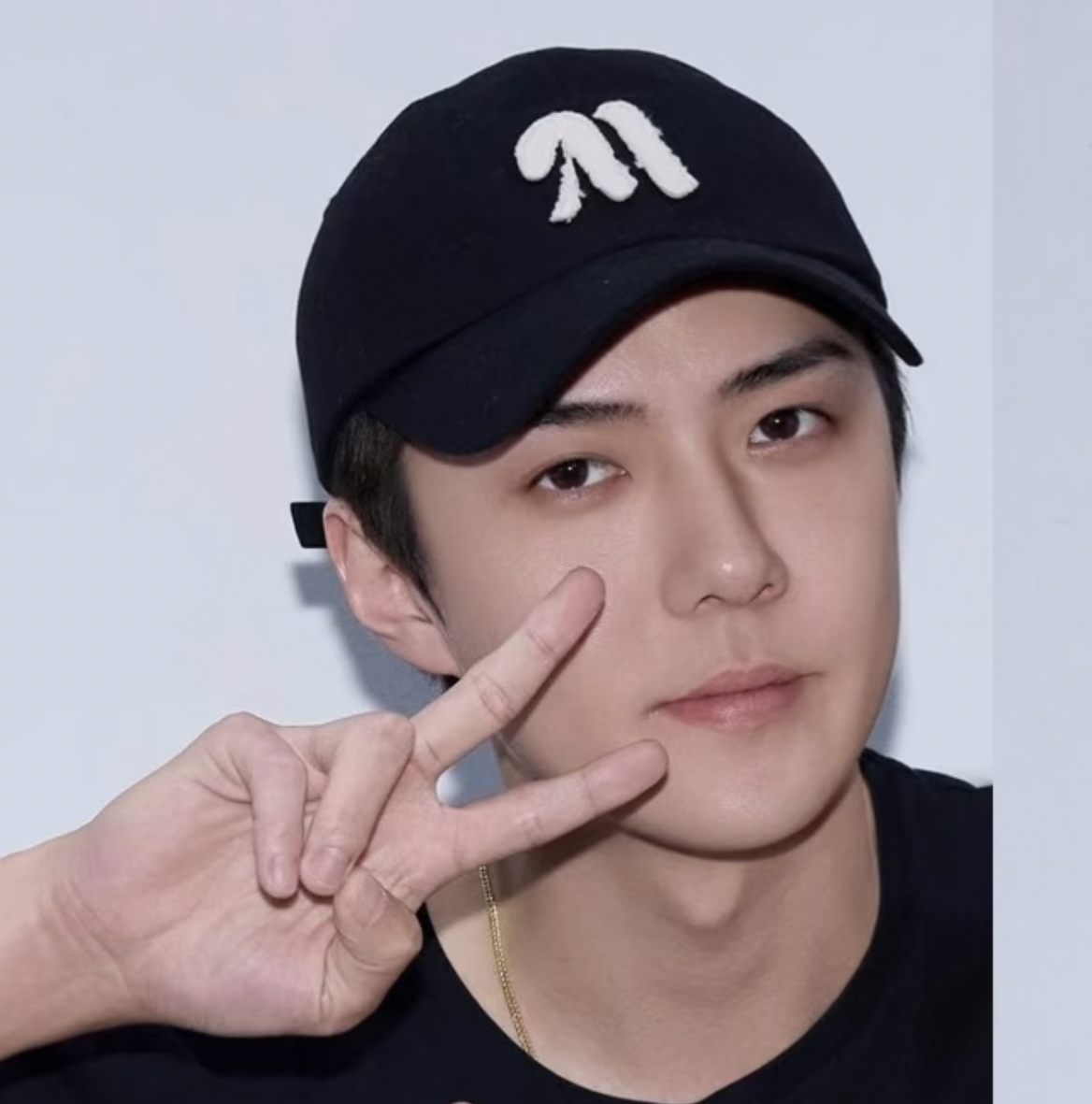 Recent activity shot of Sehun (EXO)