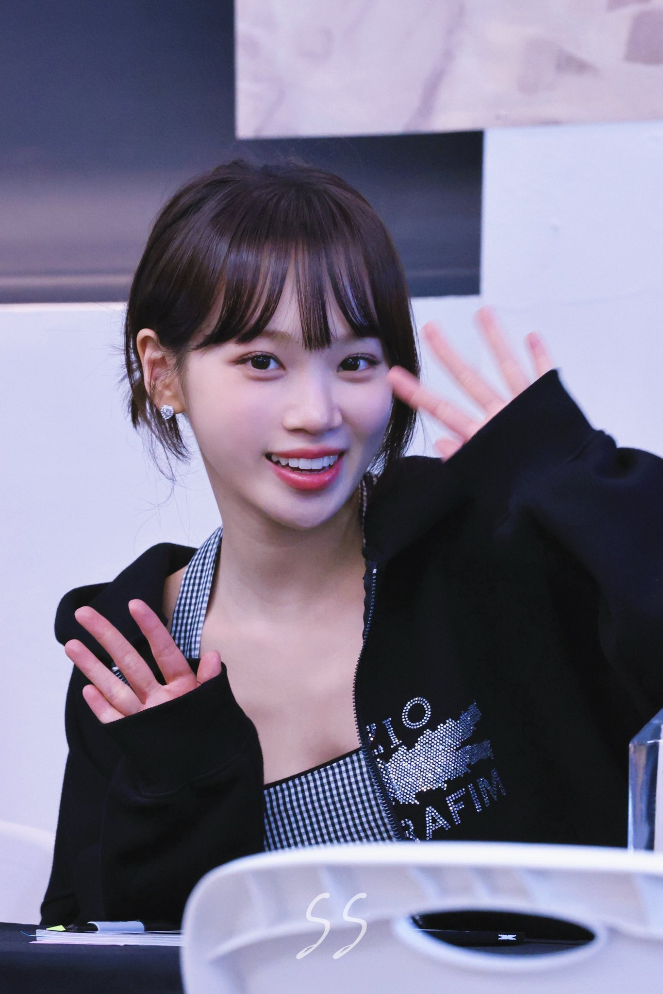 Recent activity shot of Kim Chaewon (LE SSERAFIM)