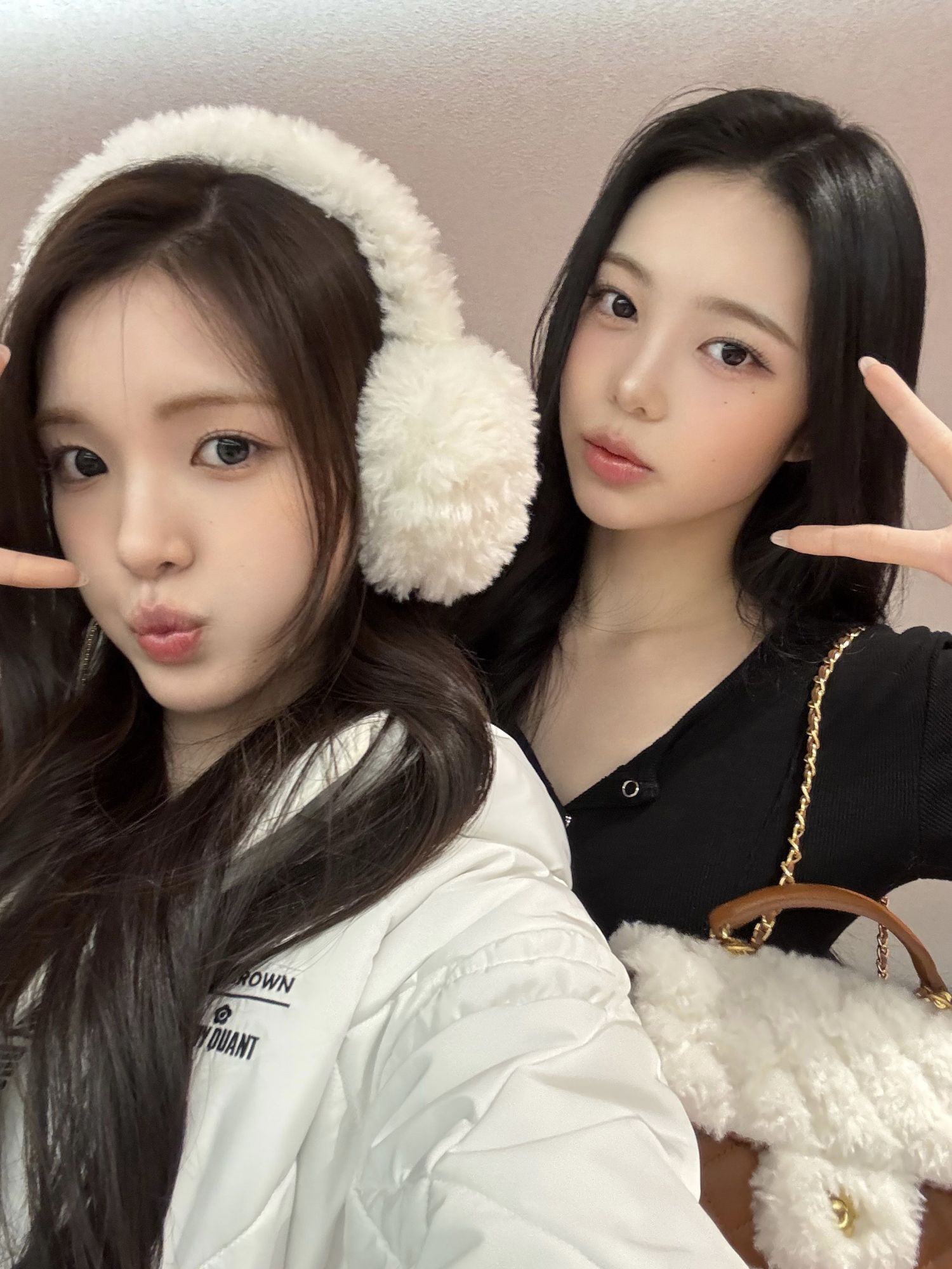 A moment captured by Yuha (Hearts2Hearts)'s fan