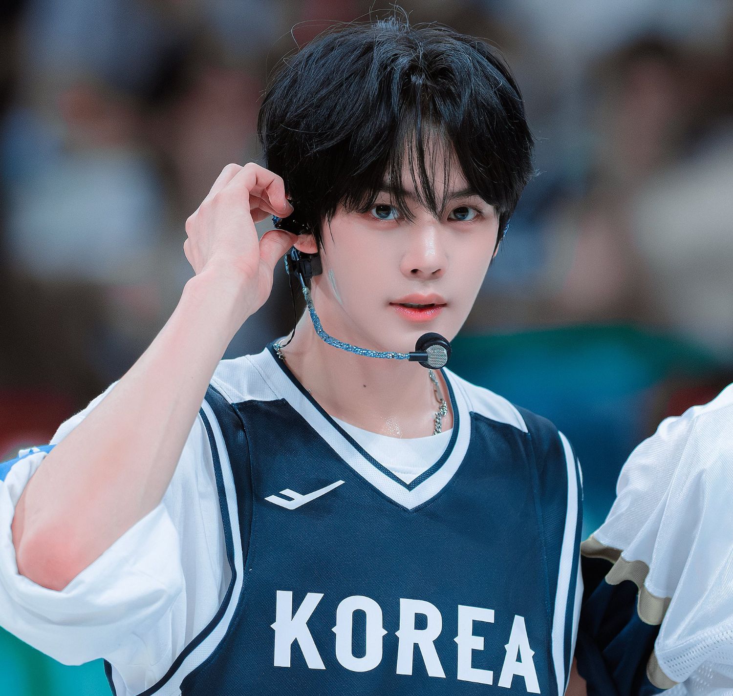 Latest photo of Kim Gyuvin (ZEROBASEONE)