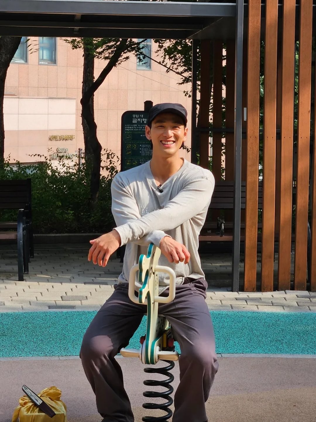 A moment captured by Baekho's fan