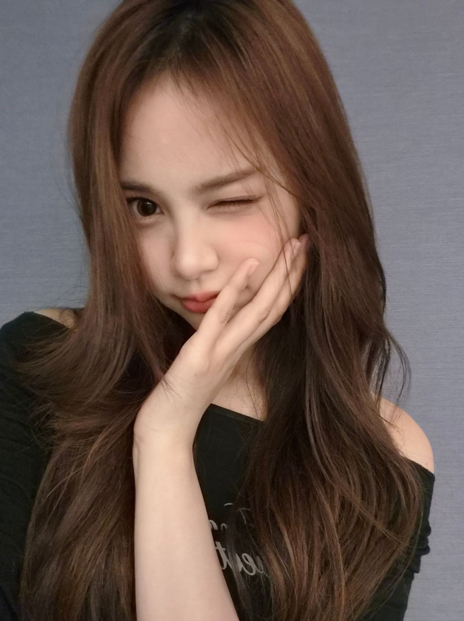 Behind-the-scenes cut of Carmen (Hearts2Hearts)