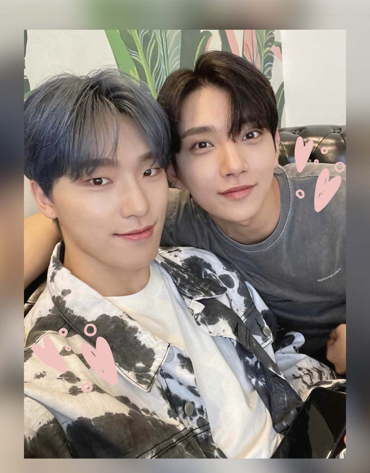 A moment captured by Joshua (SEVENTEEN)'s fan