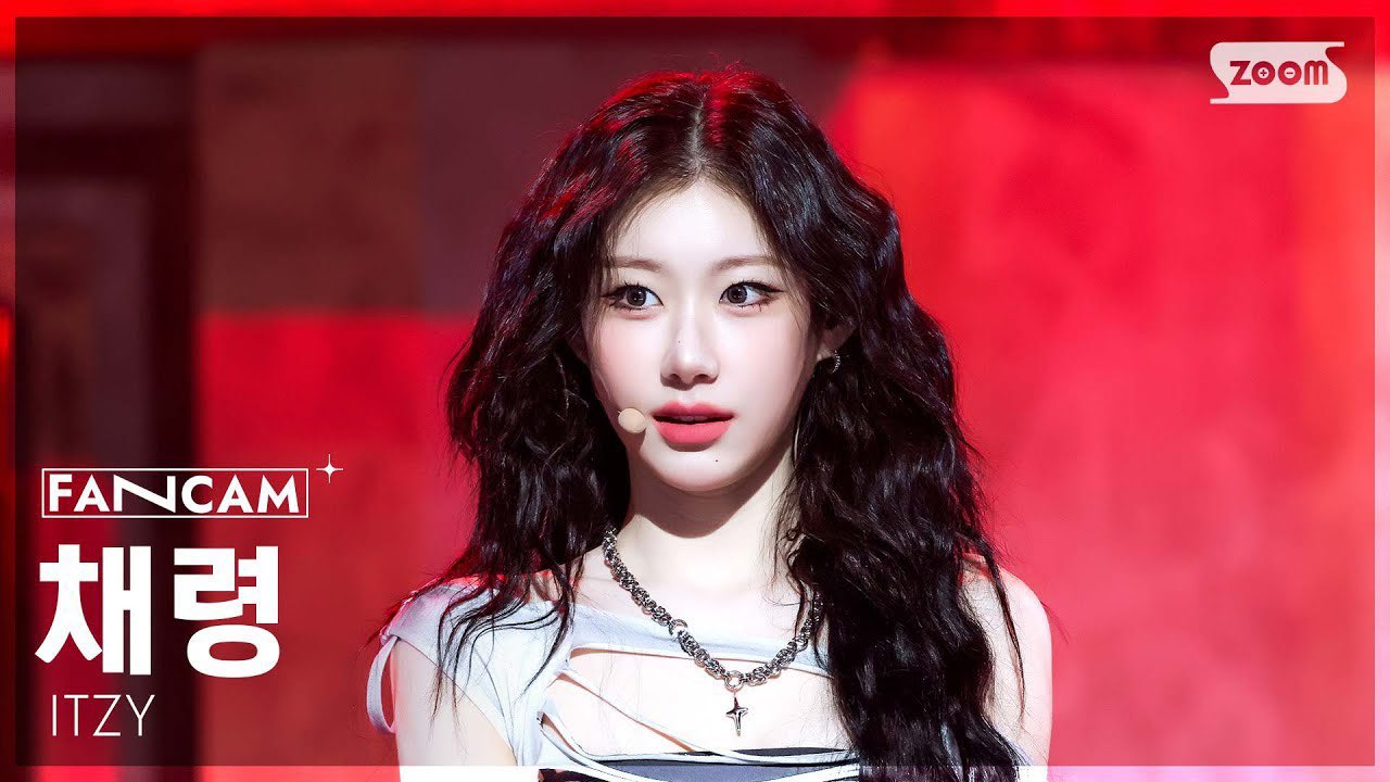 Latest photo of Chaeryeong (ITZY)