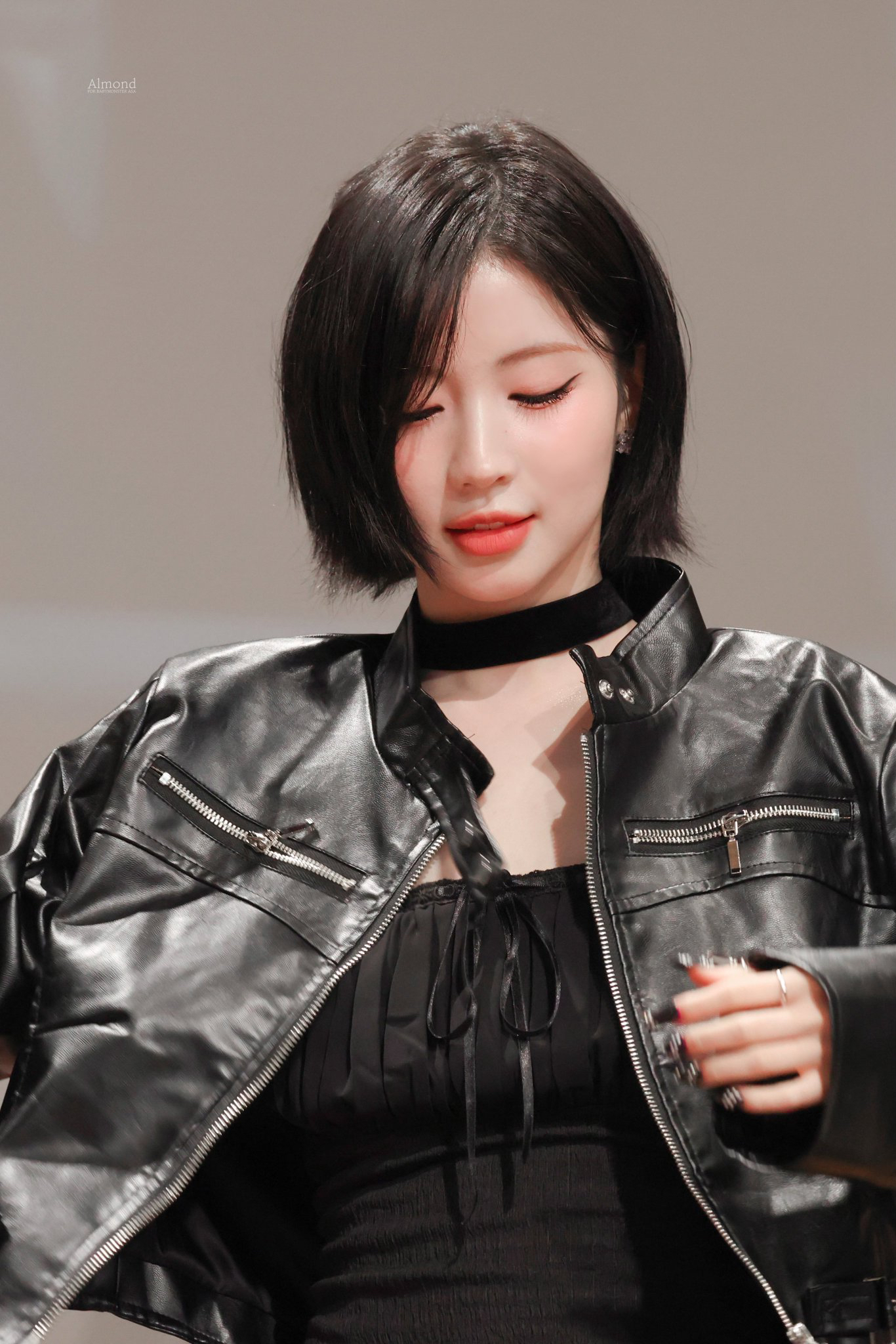 Behind-the-scenes cut of Asa (BABYMONSTER)