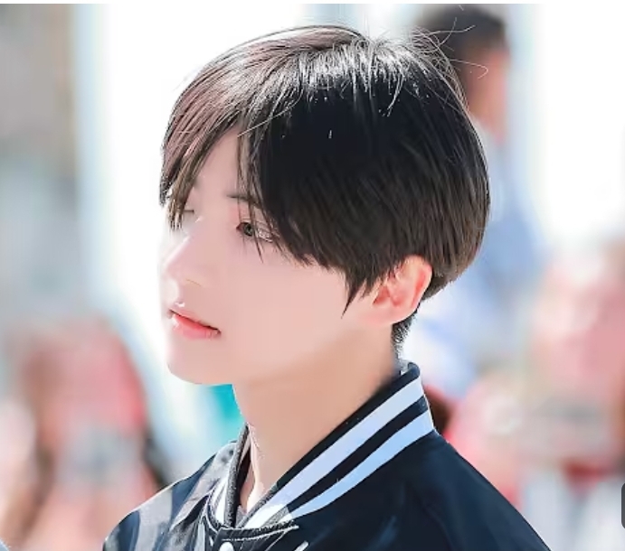 A moment captured by Lee Sangwon's fan