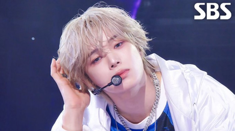 Behind-the-scenes cut of K (&TEAM)