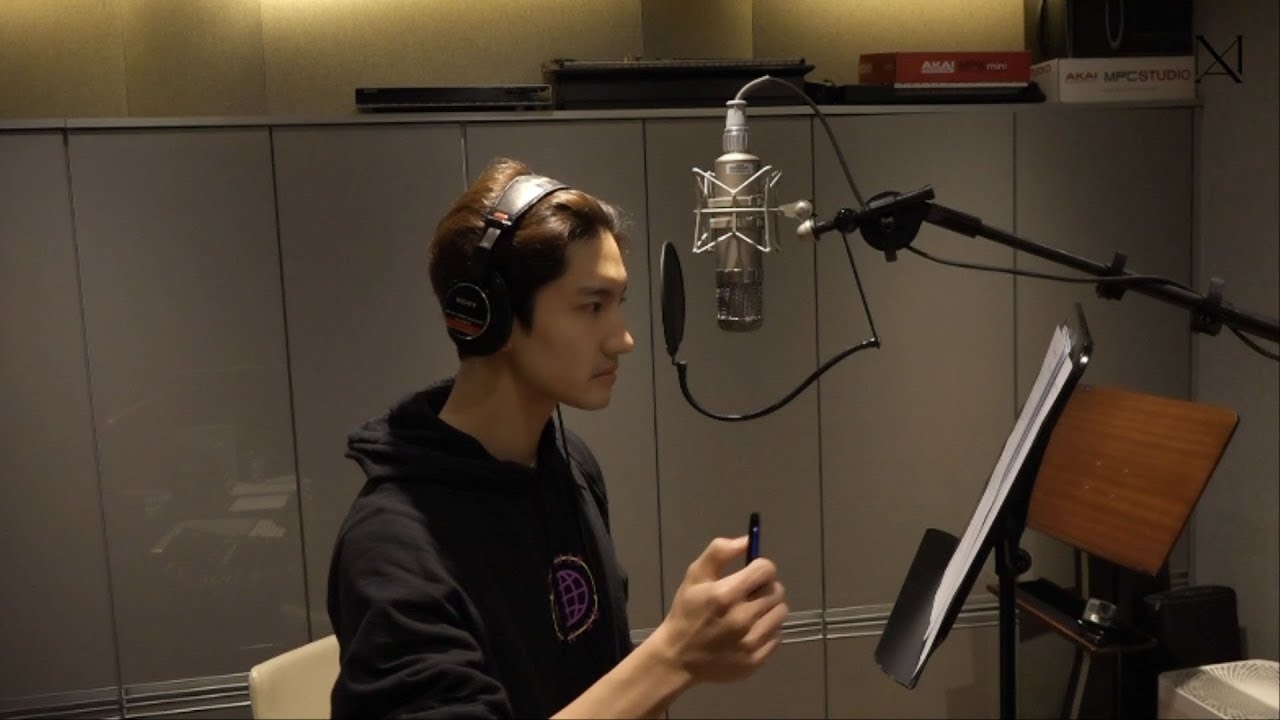 Recent activity shot of Max (TVXQ)