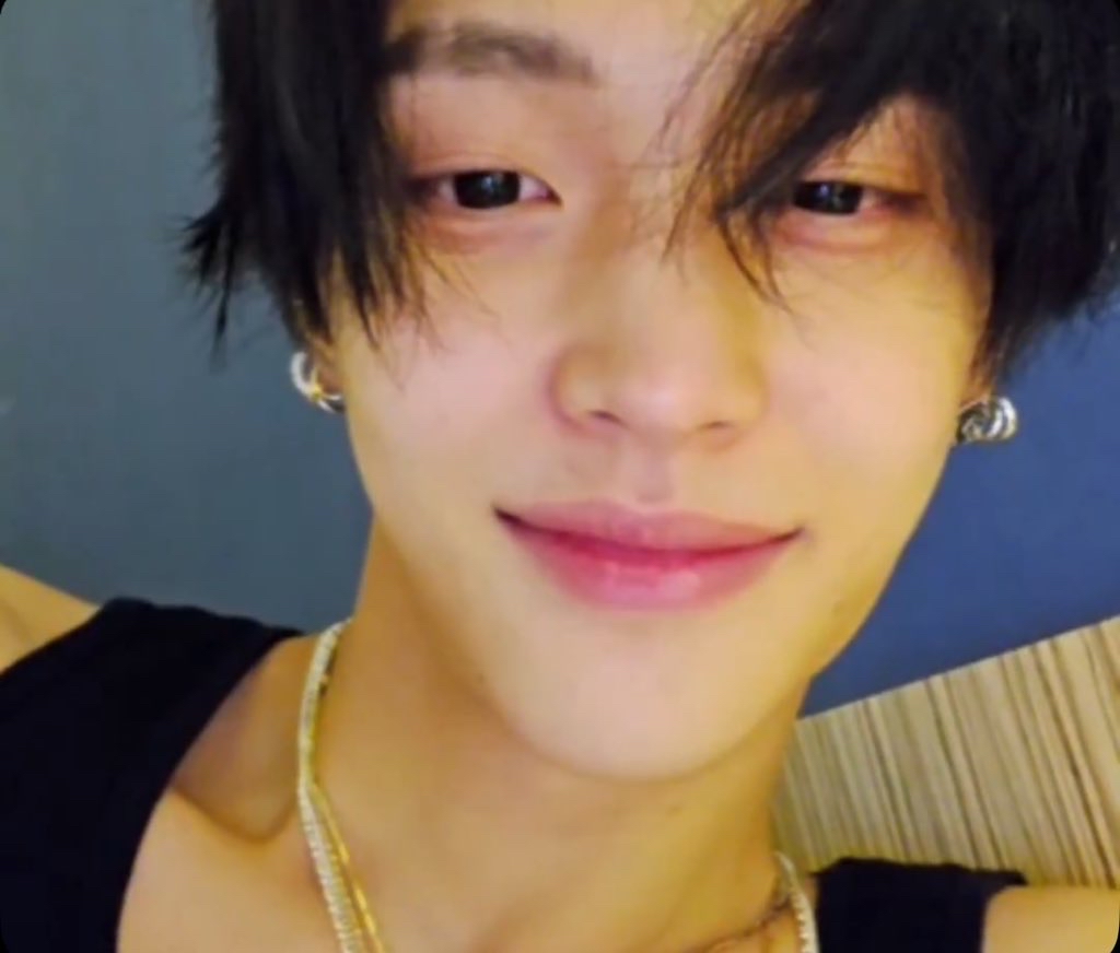 Latest photo of Wonbin (RIIZE)