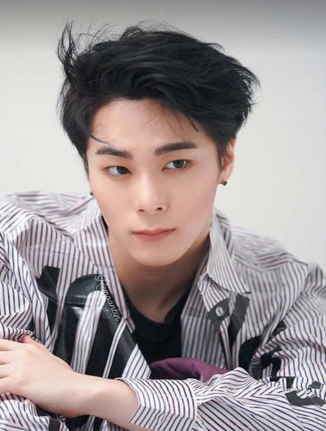 Latest photo of Moonbin (ASTRO)