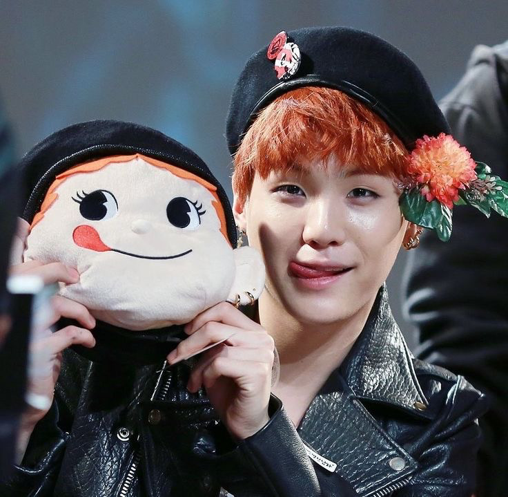 Latest photo of SUGA (BTS)