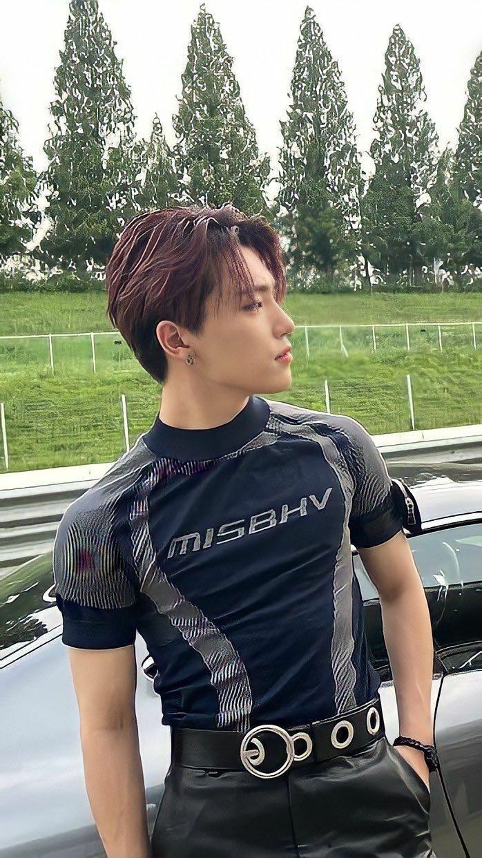 A moment captured by Dino (SEVENTEEN)'s fan