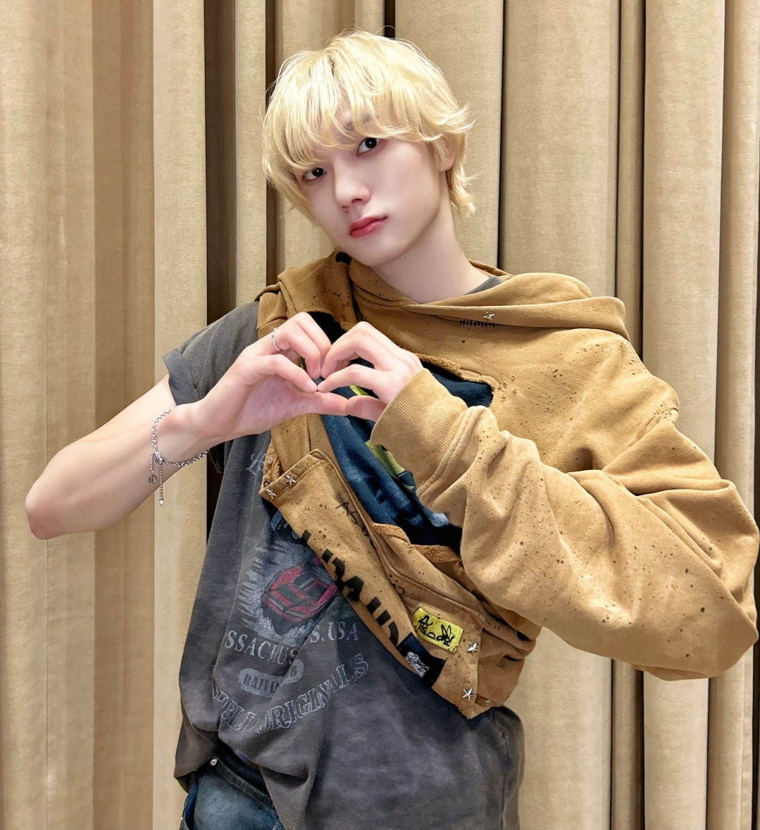 Recent activity shot of Sungho (BOYNEXTDOOR)