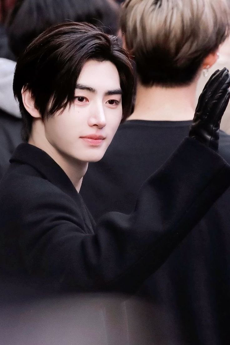 Foto terbaru Sunghoon (ENHYPEN)