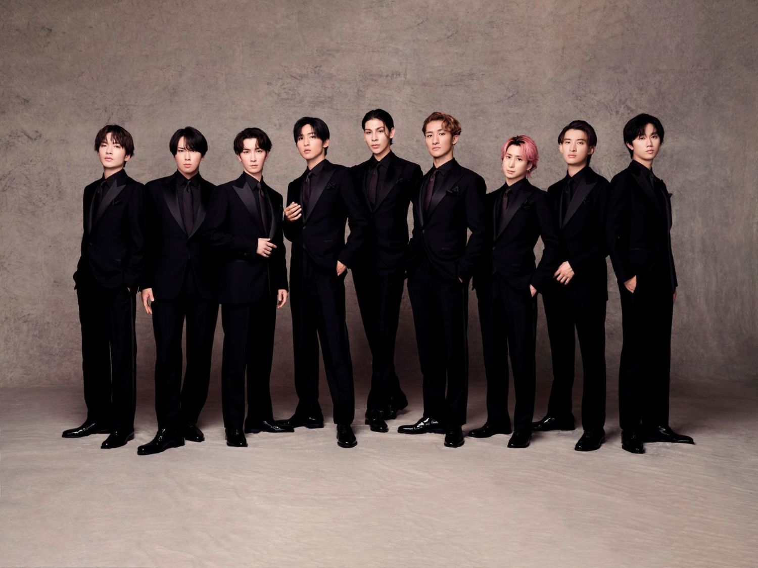 A moment captured by Snow Man's fan