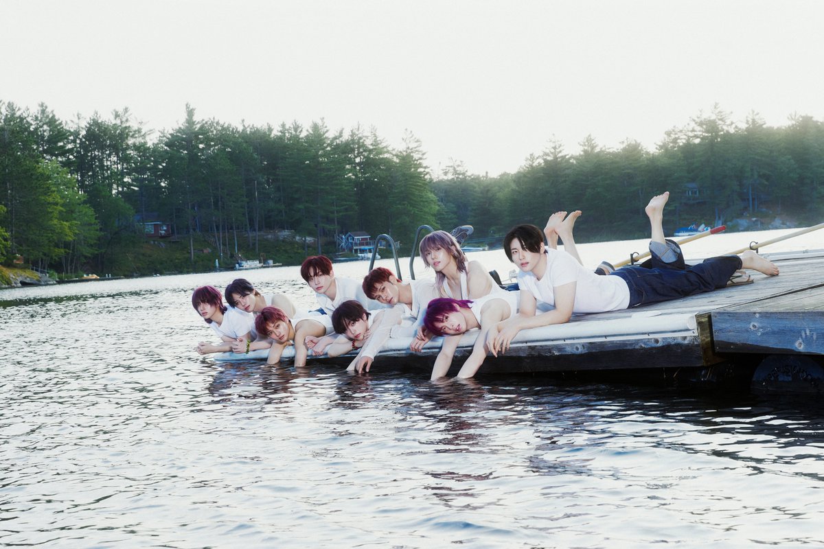 Latest photo of CRAVITY