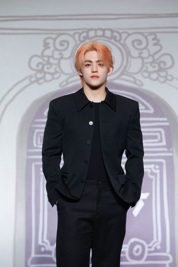 Foto aktivitas terbaru S.Coups (SEVENTEEN)