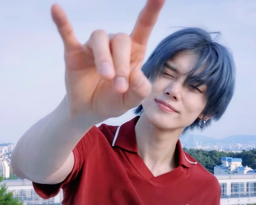 Latest photo of Yeonjun (TOMORROW X TOGETHER)