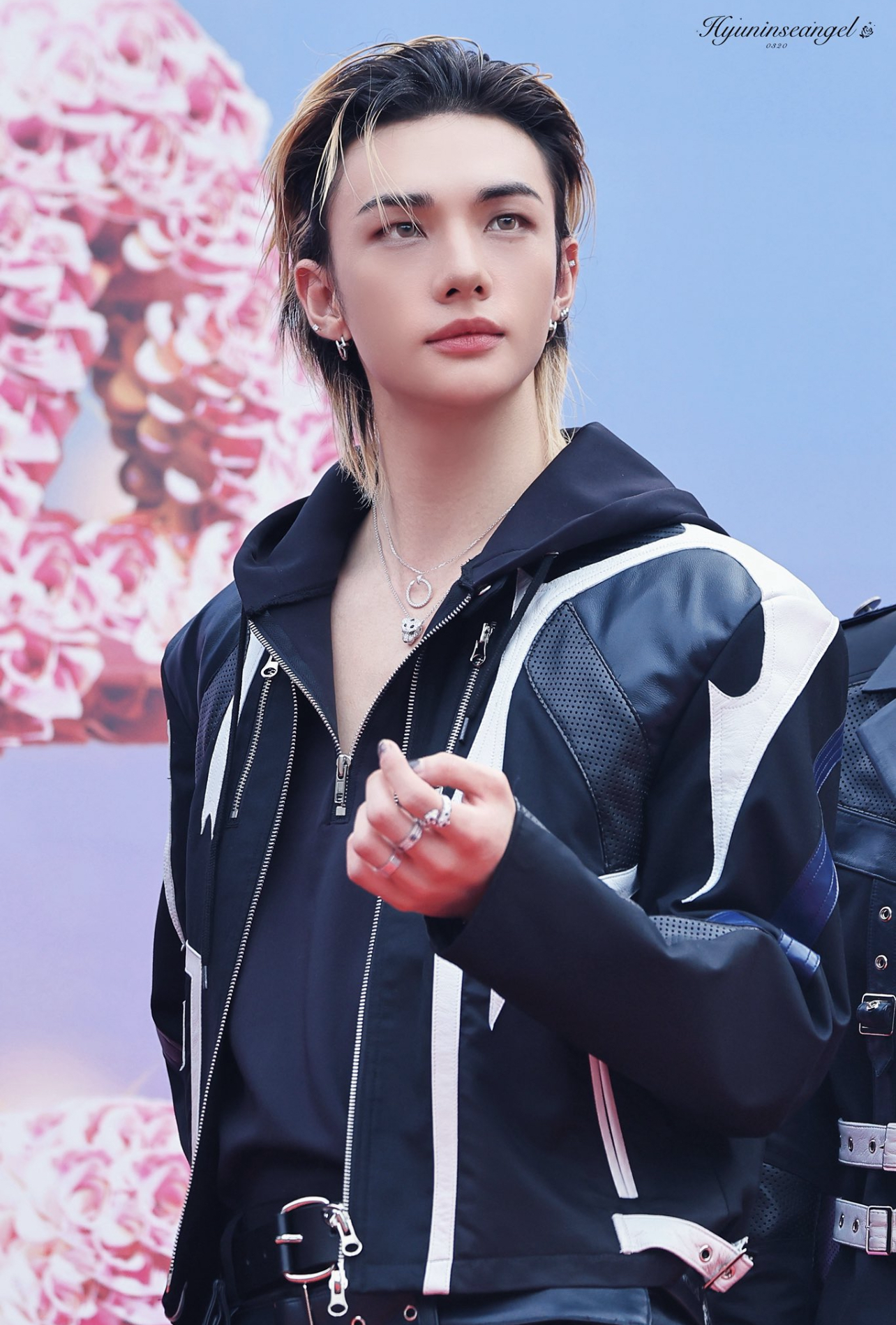 Latest photo of Hyunjin (Stray Kids)