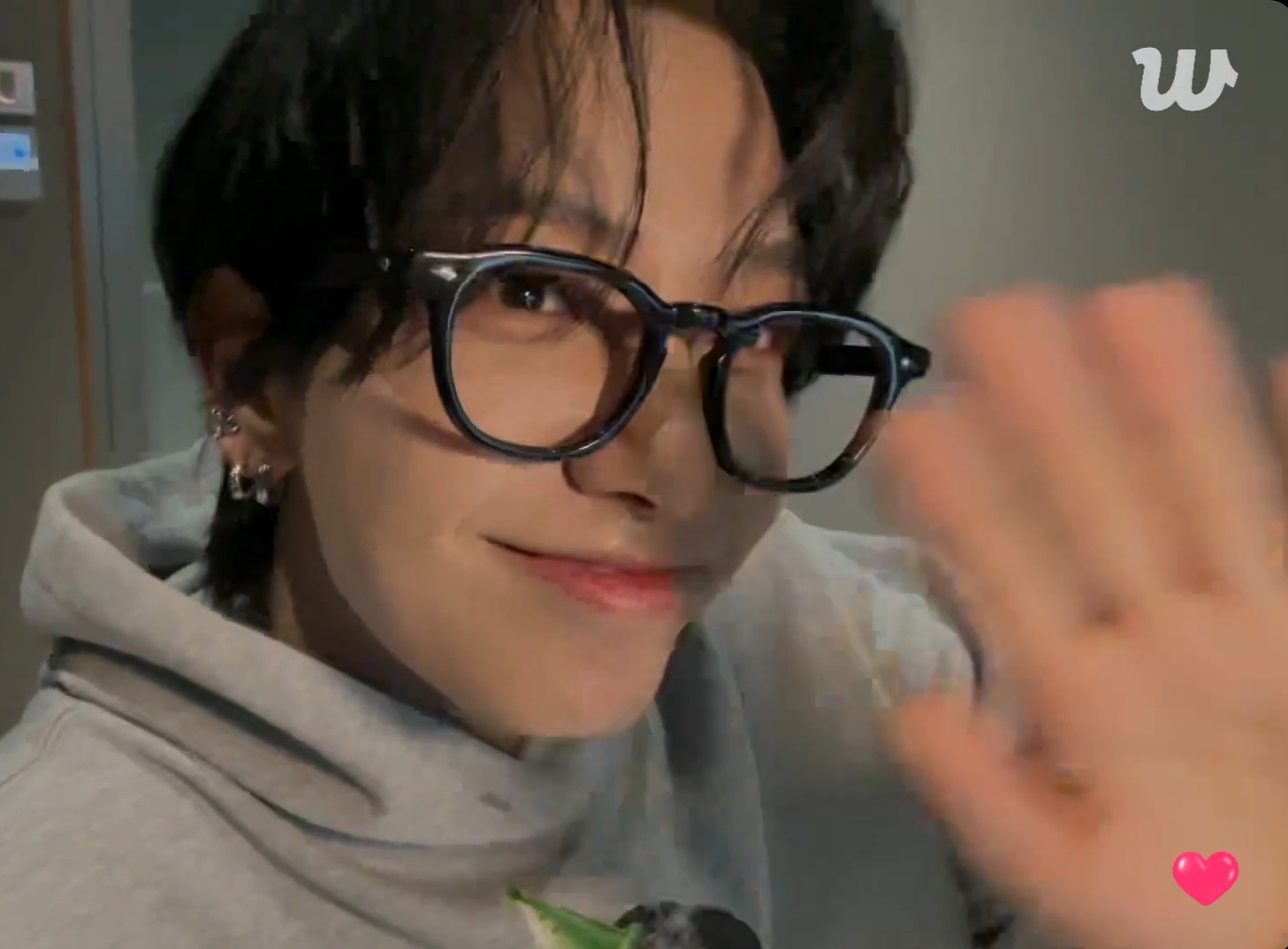 Behind-the-scenes cut of BOYNEXTDOOR