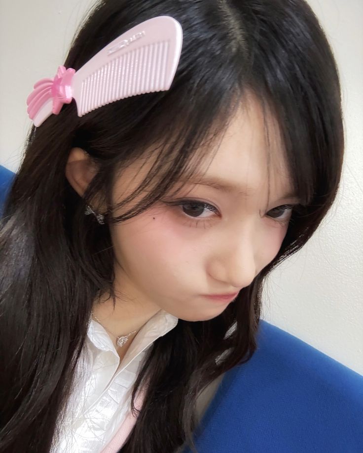 Latest photo of Leeseo (IVE)