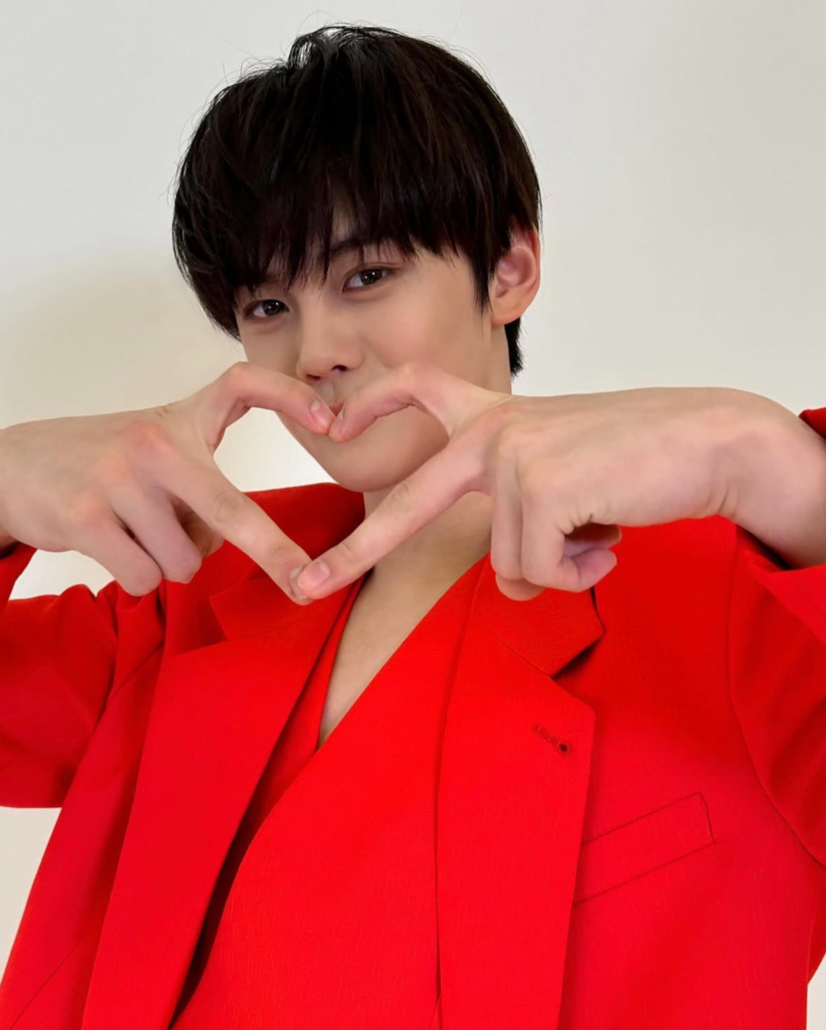 Foto aktivitas terbaru Kim Gyuvin (ZEROBASEONE)