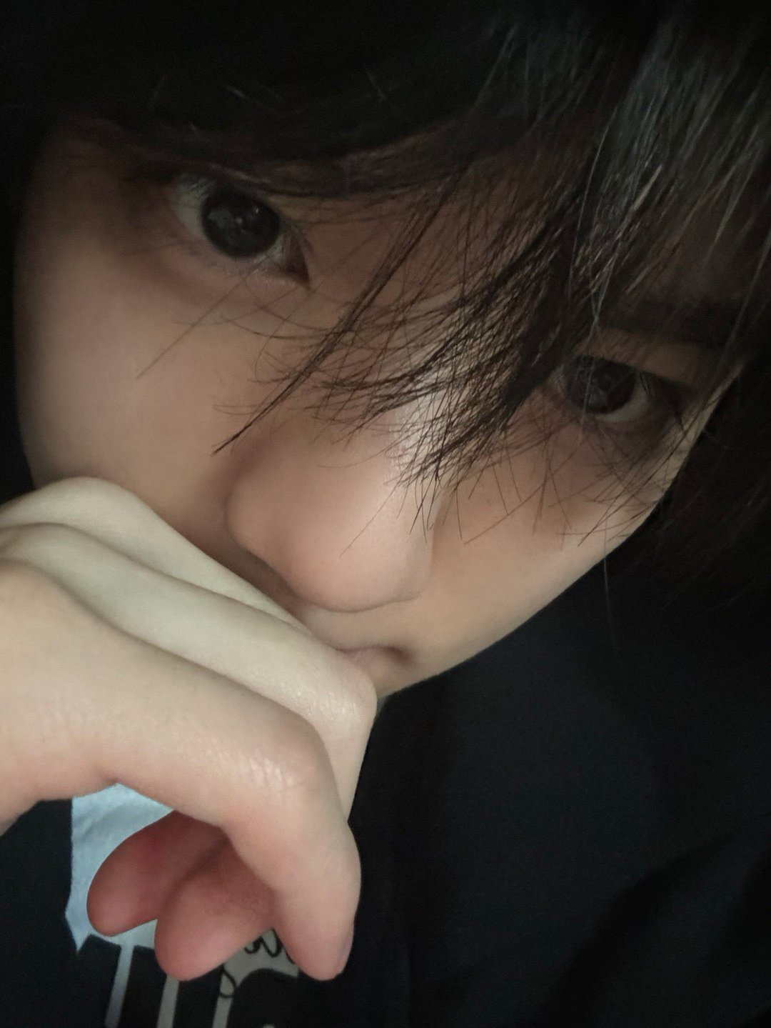 Recent activity shot of Han Yujin (ZEROBASEONE)
