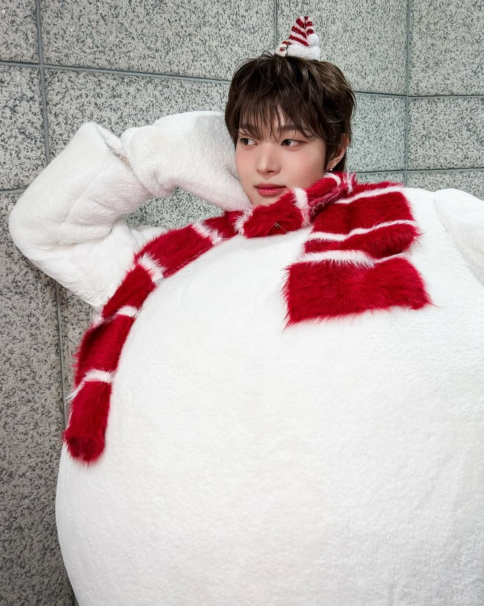 A moment captured by EJ (&TEAM)'s fan