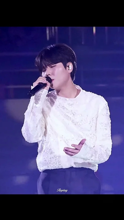 Today's most popular wallpaper in the Jung Seunghwan community