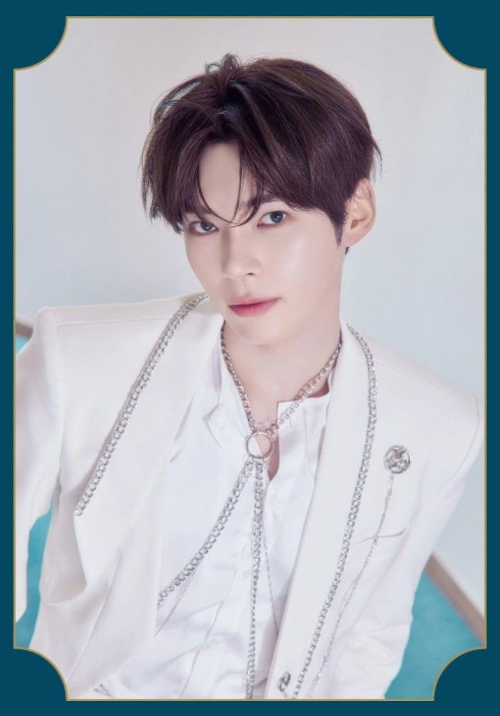 Latest photo of Sung Hanbin (ZEROBASEONE)