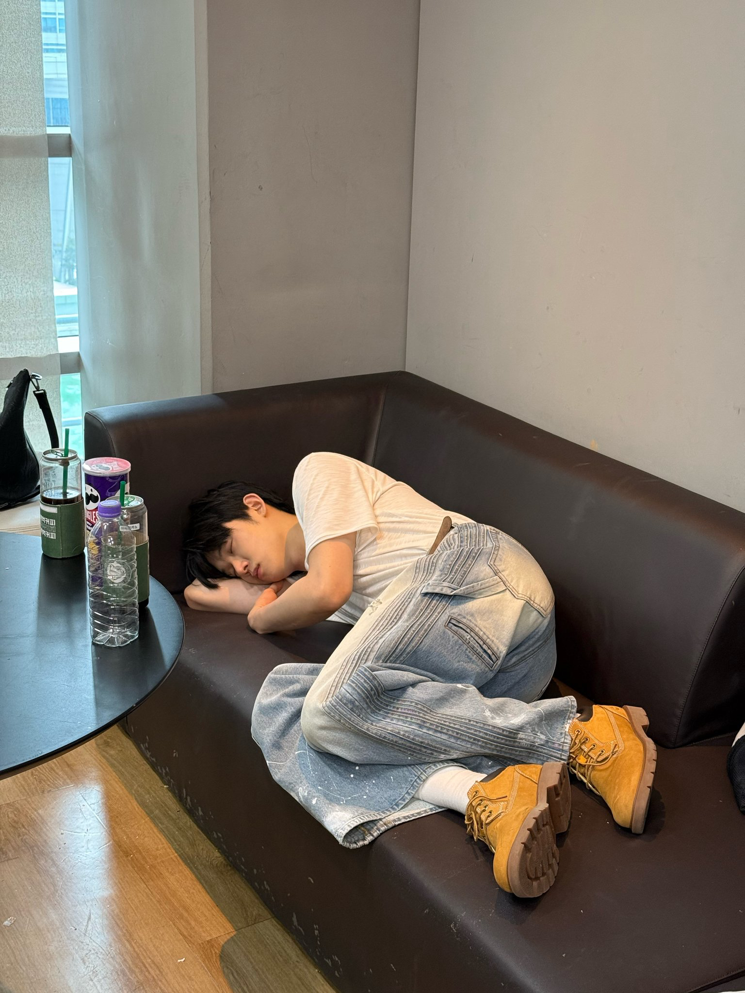 Behind-the-scenes cut of Yeonjun (TOMORROW X TOGETHER)