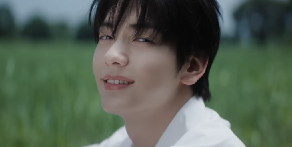 A moment captured by Soobin (TOMORROW X TOGETHER)'s fan