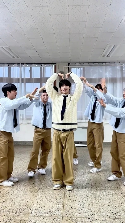 Today's most popular wallpaper in the Chuei Liyu community