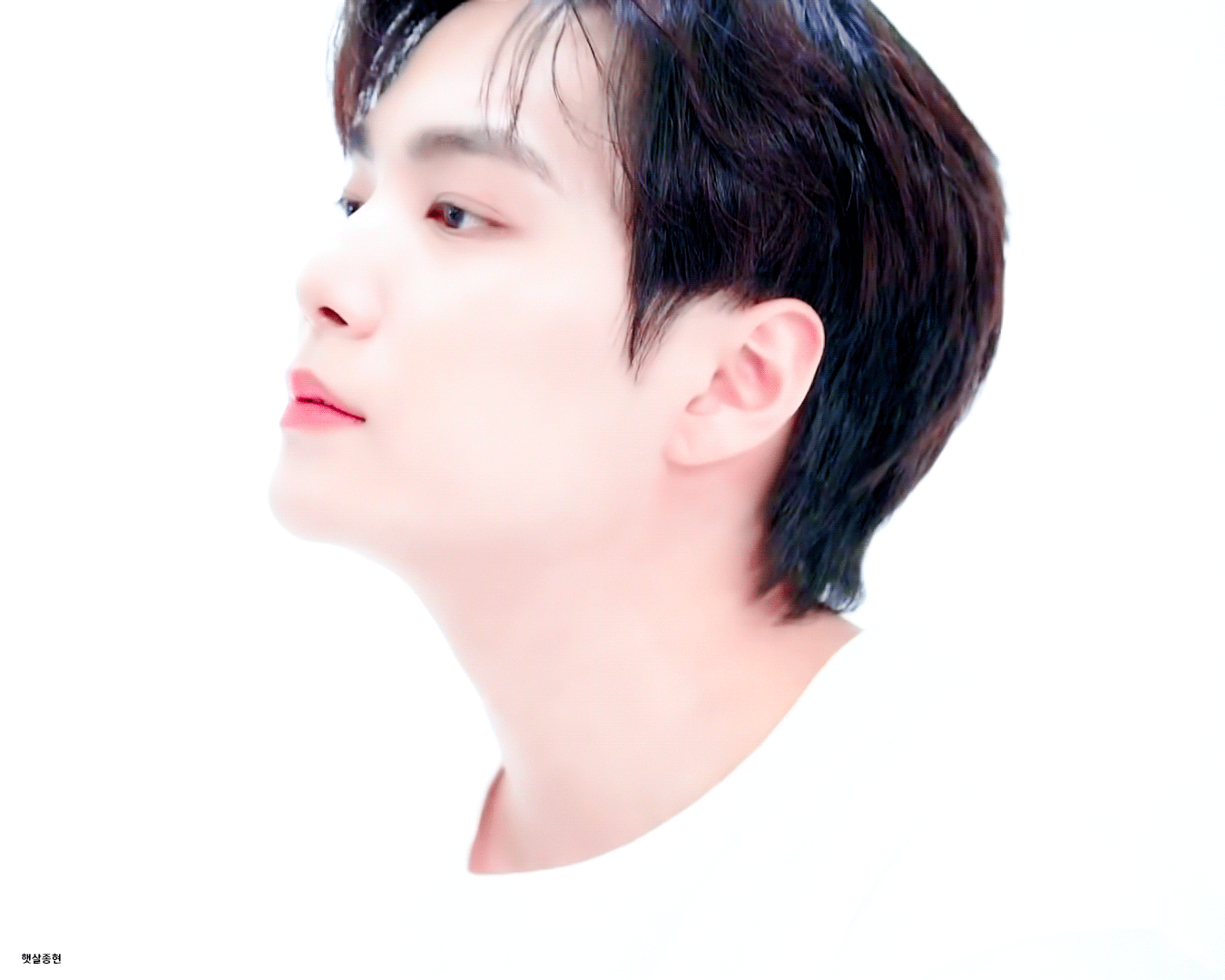 A moment captured by Kim Jonghyeon's fan
