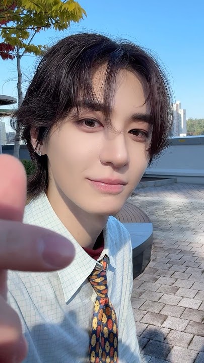 Behind-the-scenes cut of Leehan (BOYNEXTDOOR)